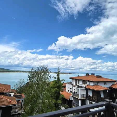 Apartament Sea View And