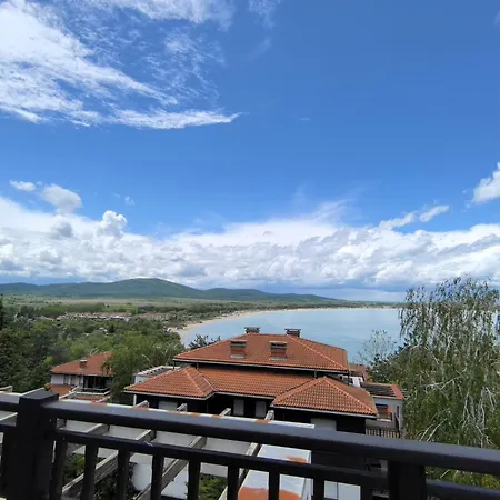 Apartament Sea View And
